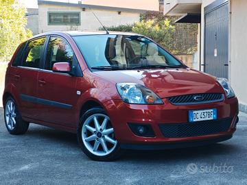Ford Fiesta 1.2 BENZINA 75cv / 50.000km / Unipro