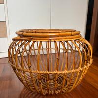 Cesto vintage in vimini con coperchio