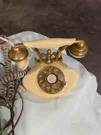 telefono particolare di bachelite