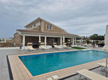 Villa con piscina