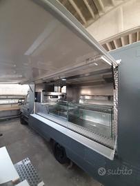 Autonegozio paninoteca ambulante food truck