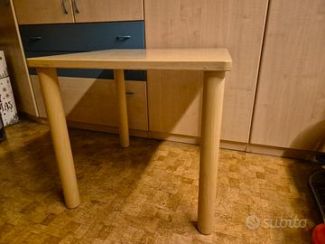 tavolo e sedia legno