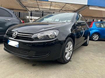 VOLKSWAGEN GOLF SESTA SERIE 1,6 DIESEL NAVIGATORE.