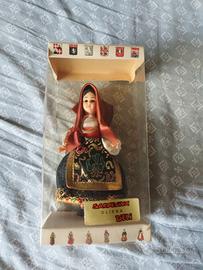 Bambola souvenir Sardegna Oliena Deli.