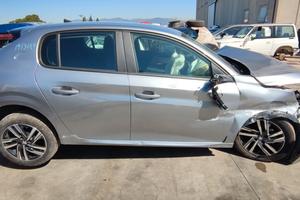 Sportello post destro Peugeot 208 2023