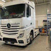 Trattore stradale mercedes 1845