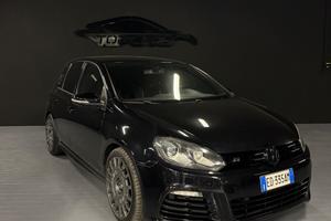 Volkswagen Golf 2.0 TSI 4mot. 5p. R