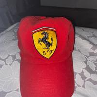 Cappellino ferrari