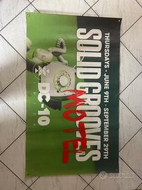 Banner Solid Grooves at DC10