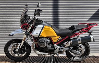 Moto Guzzi V85 TT Evocative