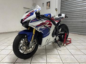 Honda cbr 1000 rr