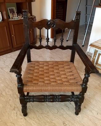 Sedia con braccioli  vintage