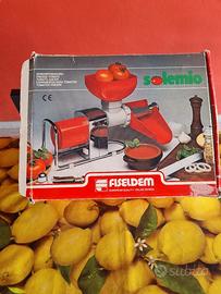 macchina per conserva pomodoro