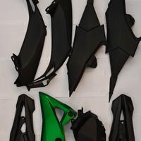 vari pezzi carene per Kawasaki z800