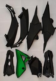 vari pezzi carene per Kawasaki z800
