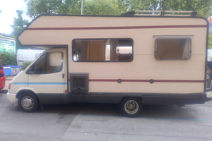 Ford transit Camper 8000 trattabile