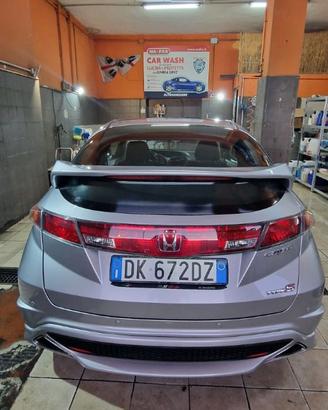 Honda Civic Type S FN1