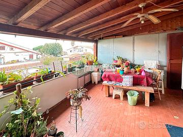 Trilocale con terrazzo
