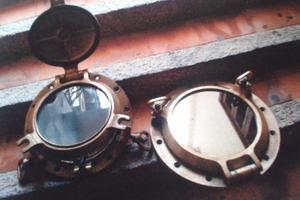 Oblò navali d'epoca