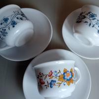 Tre tazze Arcopal.Francia.