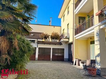 Box/Posto auto Bra [ASTA243BVRG]