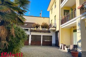 Box/Posto auto Bra [ASTA243BVRG]