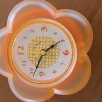 orologio a forma di fiore