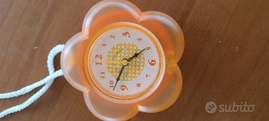 orologio a forma di fiore