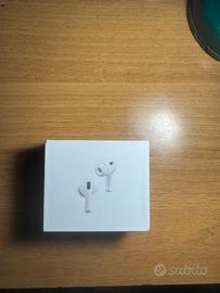 Apple airpods pro3 originali e fattura mediawolrd