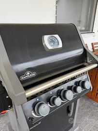 Barbecue a gas Napoleon Rogue 425 RSB