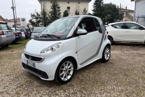 Smart ForTwo 1000 52 kW MHD coupé passion