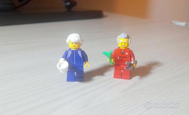 Lego minifigures coppia di anziani - Collezionismo In vendita a Bergamo