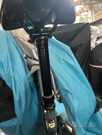 Reggisela telescopico con accessori, prezzo tratta