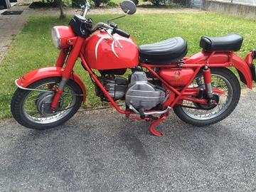 Moto Guzzi Nuovo Falcone 500 - Anni 70