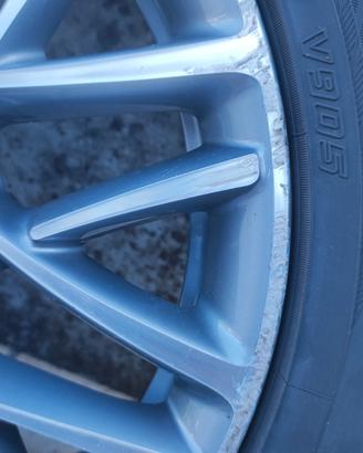 treno gomme + cerchi in lega originali  Y