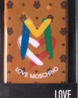 Cover Moschino