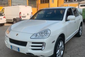 Porsche Cayenne 3.0 turbo d
