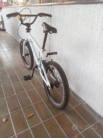 Bicicletta BMX