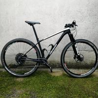 Mtb 29 in carbonio 12v