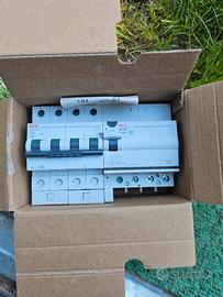AEG E94C50 - magnetotermico 4P C50 6KA 4M

