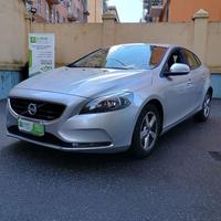 VOLVO V40 D2 1.6 Summum