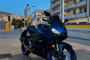 yamaha r3 full akrapovic