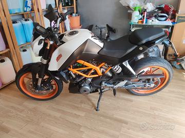 ktm duke 390