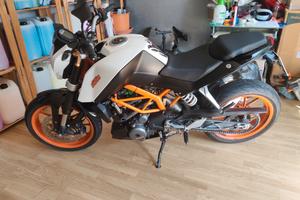 ktm duke 390