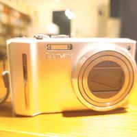 Panasonic Lumix TZ8 – 12x Zoom Leica