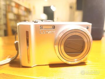 Panasonic Lumix TZ8 – 12x Zoom Leica