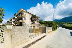 3 LOCALI A FALCONARA ALBANESE