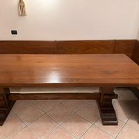 Tavola e panche in rovere