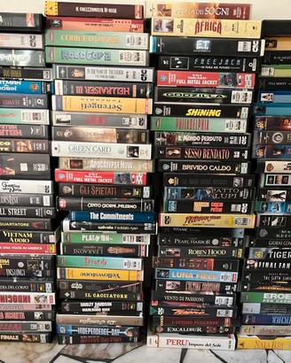 100 film VHS NON SPEDISCO