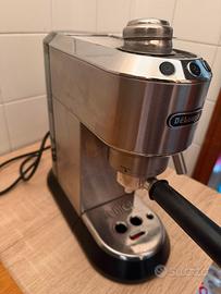 De’Longhi Dedica Style macchina caffè